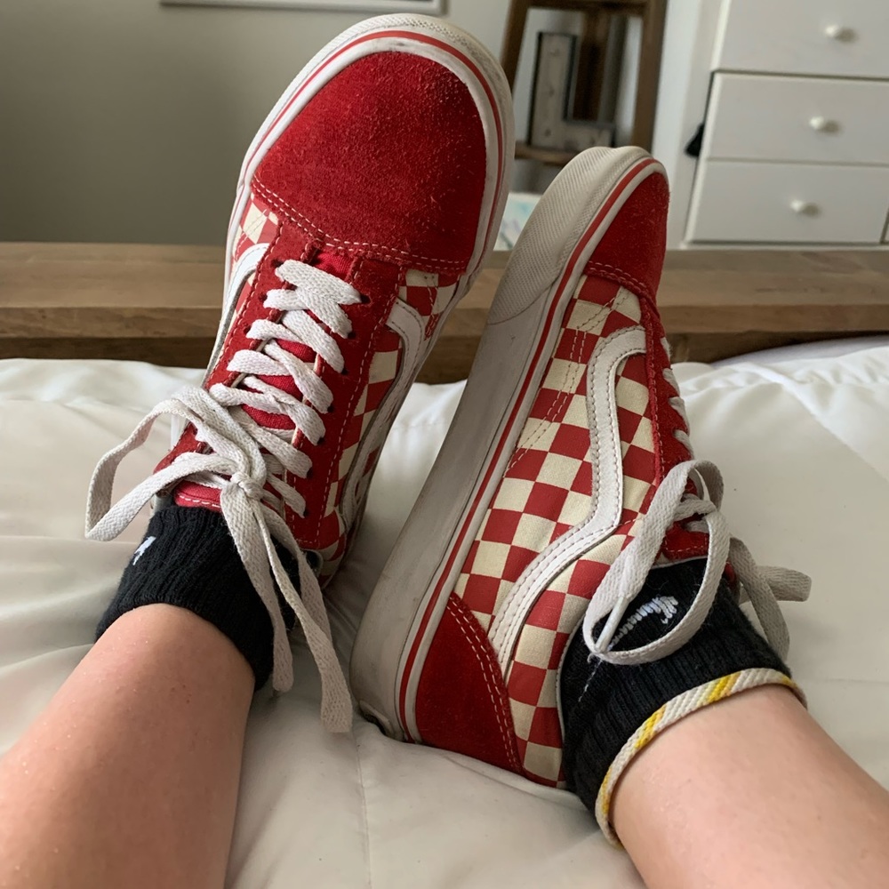 classic red & white checkered lace up vans!